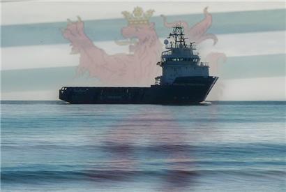 Ein Versorgerschiff (Symbolfoto) ist vor Nigeria von Piraten ins Visier genommen worden
