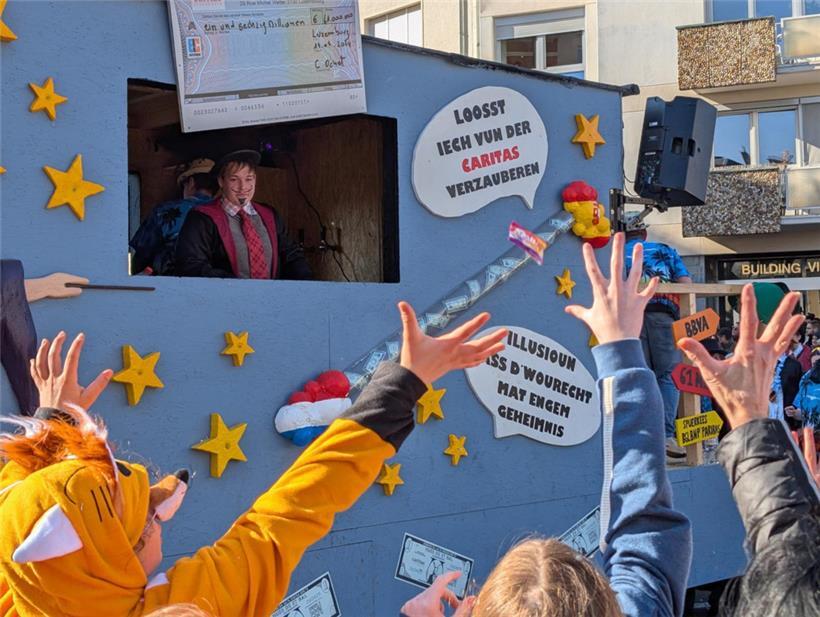 Ein beliebter Wagen der diesjährigen Umzugssaison, der unter anderem in Esch dab...