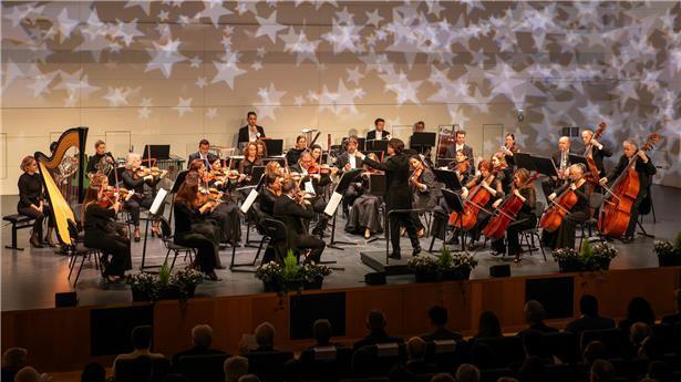 Ein hochinteressantes Programm abseits plattgetretener Pfade hatte das Orchester zusammengestellt