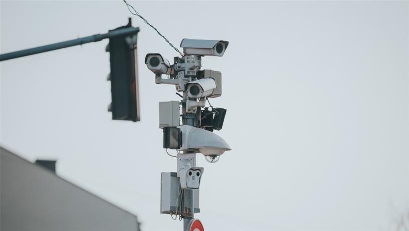 Ein neues System soll künftig automatisch die Kennzeichen von Autofahrern erkennen können
