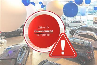 Schuldenfalle durch teure Autokredite verdeutlicht als Warnhinweis für finanzielle Risiken beim Autokauf