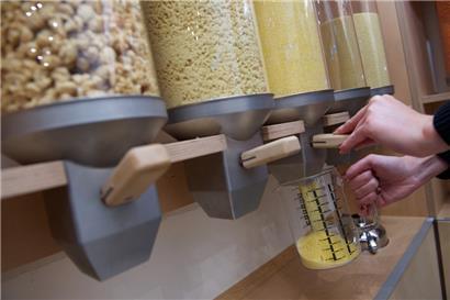 Ein verpackungsfreier Einkauf bei OUNI wird ab diesem Freitag nicht mehr möglich sein
