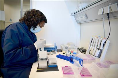 Einblick in ein Sequenzierungslabor im „Laboratoire national de santé“ (LNS) in Düdelingen

