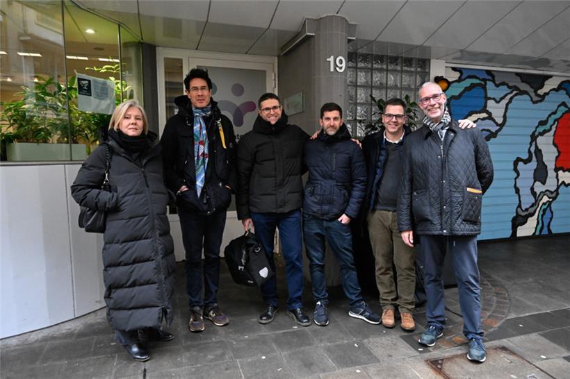 Eine Bewohnerin und fünf Bewohner des „Garer Quartier“ folgten am Montag einer Einladung ins Ministerium, um dort über die Situation in ihrem Viertel zu sprechen
