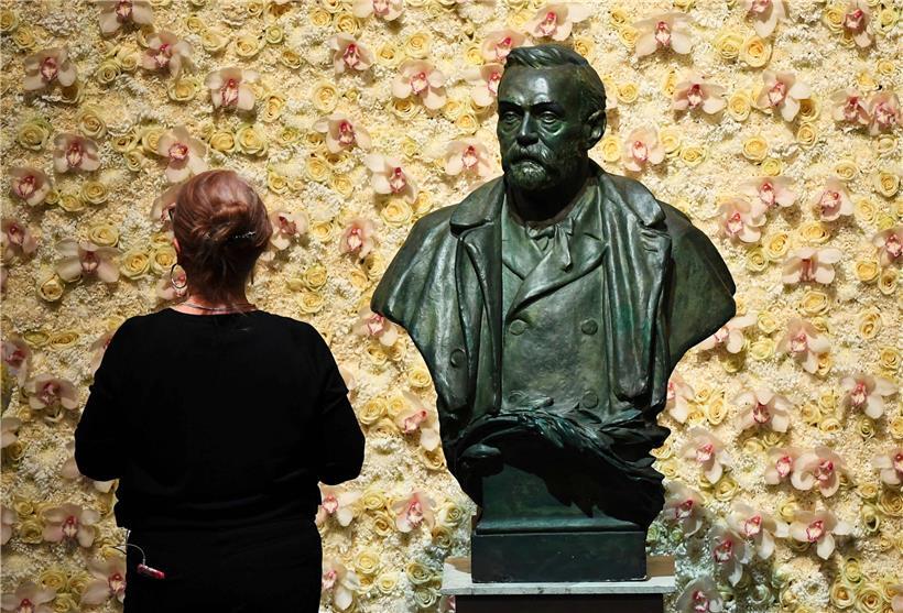 Eine Büste des berühmten Preisstifters in der Stockholmer Konzerthalle
