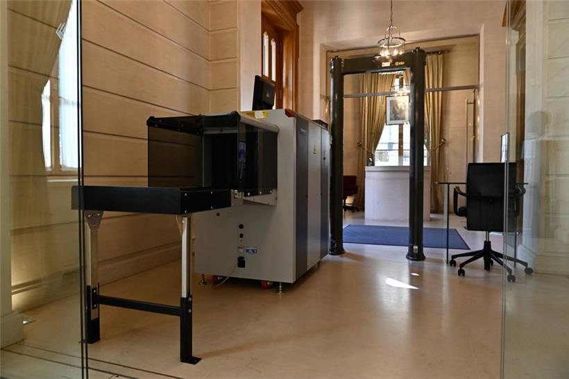 Eine Corona-Sonderkommission soll das Krisenmanagement der Regierung während der Pandemie genau überprüfen. Politisches Kalkül wäre fehl am Platz.
