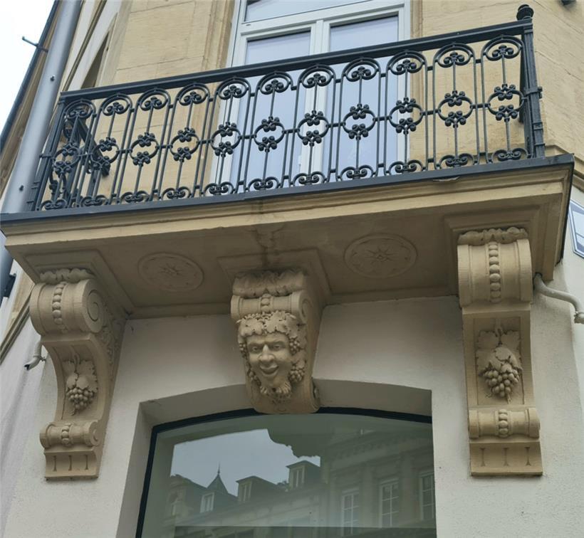 Eine Darstellung des Weingottes Bacchus ist bis heute erhalten geblieben
