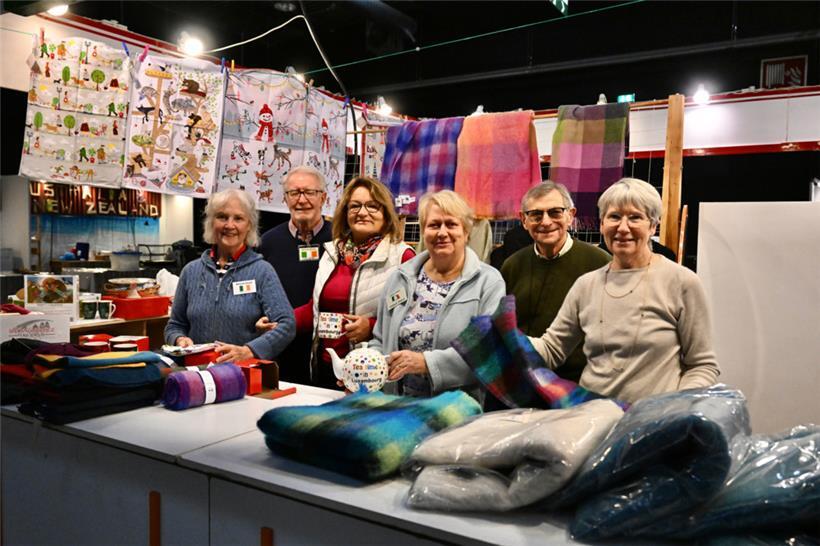 Eine Decke oder einen Schal kann man während der Wintermonate immer gebrauchen