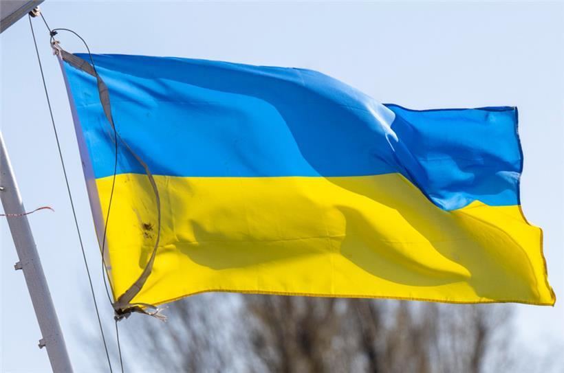 Eine Flagge der Ukraine
