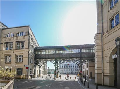 Journalistin erhält Schadenersatz nach erfolgreichem Kampf gegen SLAPP-Klage zum Schutz der Pressefreiheit