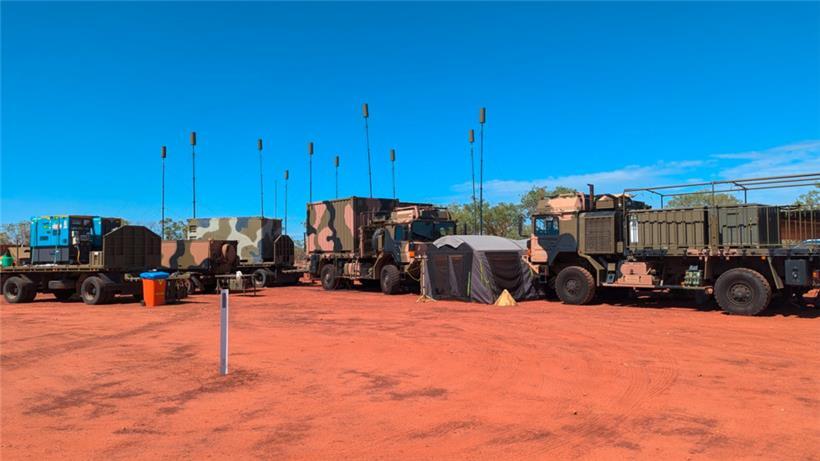 Eine Kommunikationseinheit der australischen Armee nimmt an der Militärübung „Pitch Black 24“ auf dem Bradshaw Field Training Areal in Northern Territory teil
