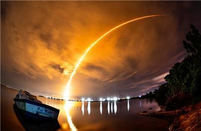 Eine SpaceX-Rakete hebt Mitte August ab, um 22 Starlink-Satelliten in den Orbit zu bringen
