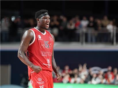 Tyrell Sturdivant und Fels trainieren motiviert eine Woche vor dem Pokalfinale für mehr Selbstvertrauen