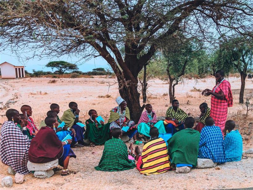 Eine afrikanische Dorfgemeinschaft als Vorbild

