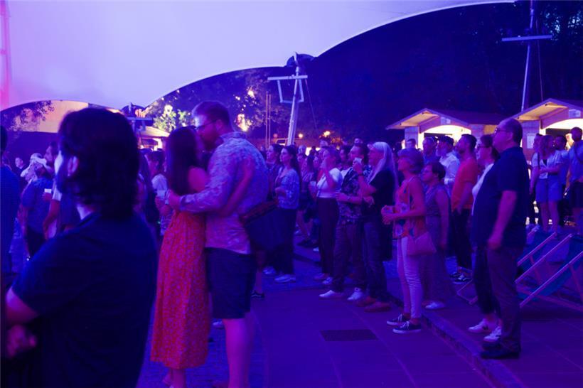 Eine besondere Atmosphäre bildete sich am Freitagabend zum krönenden Abschluss d...