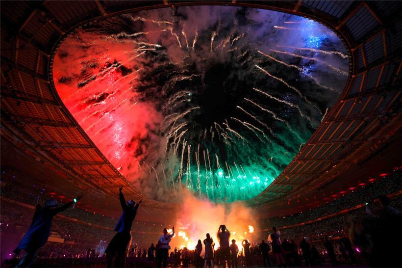 Eine bunte Feier beendete die insgesamt sechswöchige Olympia-Zeit in der französischen Hauptstadt
