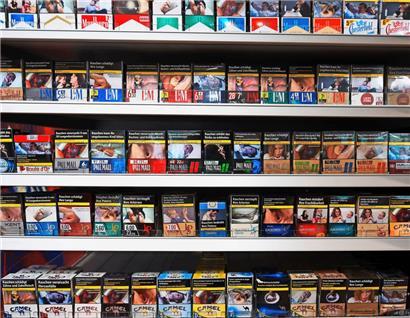 Eine der neuen Petitionen fordert ein Verbot des Zigarettenverkaufs an Tankstellen
