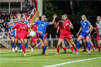 Eine geschlossene Mannschaftsleistung muss wiederholt werden, um in Schweden erhobenen Hauptes vom Platz gehen zu können
