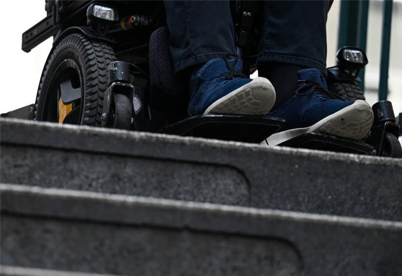 Eine oder zwei Stufen können schon ein unüberwindliches Beispiel darstellen
