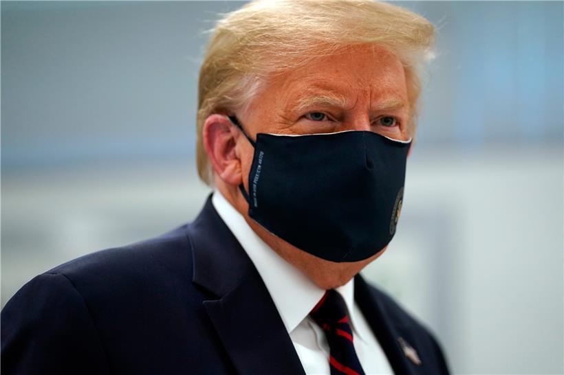 Einen Monat vor der US-Wahl haben sich Präsident Donald Trump und First Lady Melania mit dem Coronavirus angesteckt
