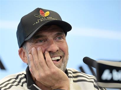 Einer von 83 Millionen: Bundestrainer Jürgen Klopp bei der Vorstellung seiner ersten Kadernominierung