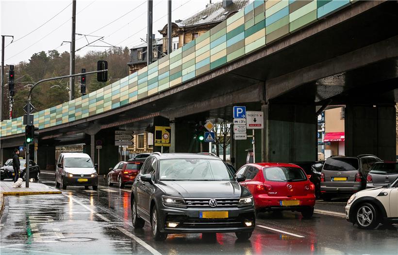 Einer von drei Escher „Hotspots“ in Sachen Lärm ist der Prinzenring: Neben starkem Autoverkehr ist man hier dem Zuglärm ausgesetzt
