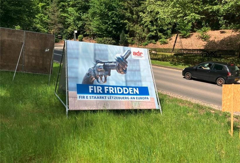 Eines der ADR-Plakate bei Kopstal
