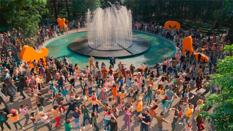 Einkaufen wie ein Milliardär: Szene aus dem Super-Bowl-Werbespot, der Temu 14 Millionen US-Dollar kostete
