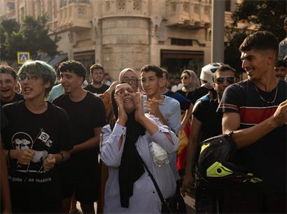 Einwohner demonstrieren gegen die Ankunft des rechtsextremen Politikers Alvise Perez in Ceuta