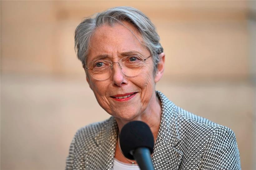 Elisabeth Borne devra présenter au mois de juillet le projet de loi sur l’immigration du gouvernement au conseil des ministres
