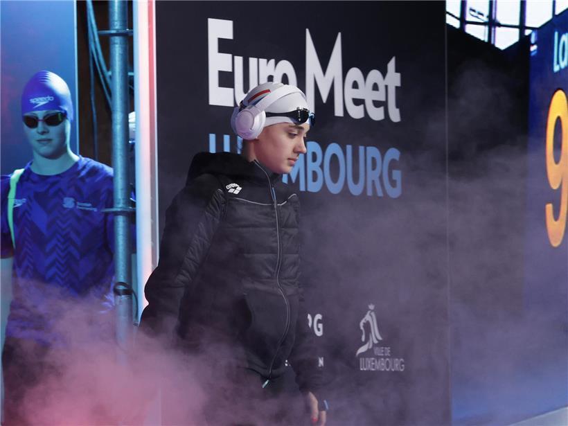 Emma Barthel schwimmt beim EuroMeet und bricht zwei Landesrekorde für FLNS in einem Wettkampf