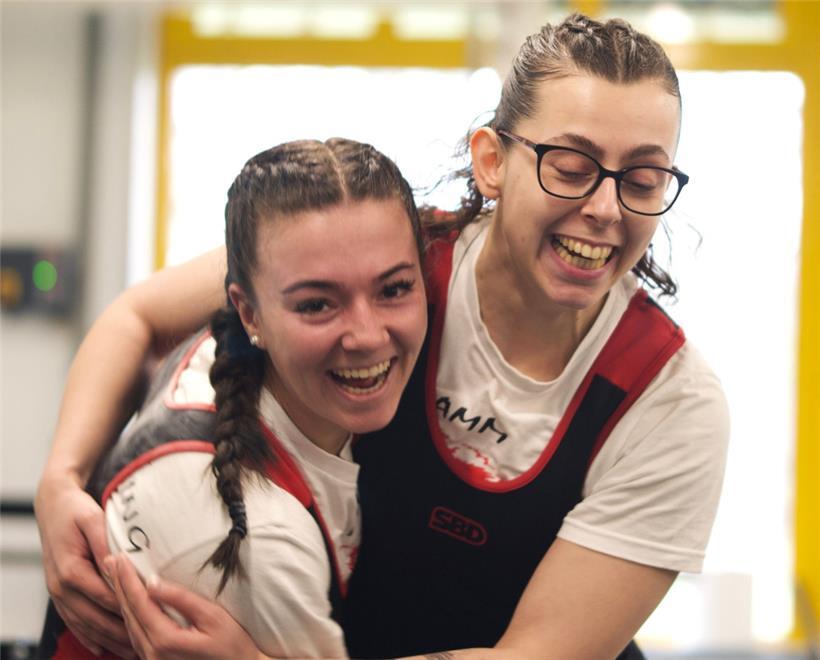 Emma Weydert (l.) und Marina Alexandreas
