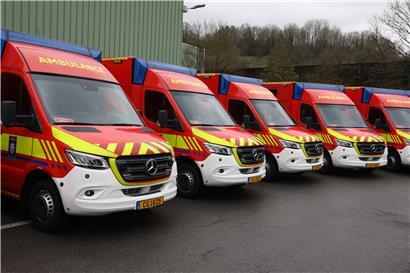 Ende 2018 wurde ein Auftrag für 34 neue Krankenwagen ausgeschrieben. Die ersten elf wurden jetzt geliefert; der Rest soll in den nächsten Monaten folgen. 
