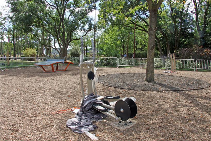 Ende des Monats könnte der Fitnessplatz den Freizeitsportlern übergeben werden
