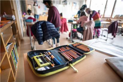 Endlich sah die Familie Licht am Ende des Tunnels. Doch dann folgte die Ernüchterung, weil das Kind doch nicht mehr an der Förderschule angenommen wurde. Inzwischen haben die Schulbehörden eine Alternative gefunden. 
