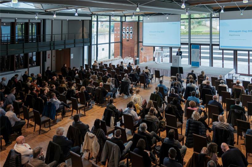 Energieminister Claude Turmes unterstreicht die wichtige Rolle der Gemeinden im Kampf gegen den Klimawandel
