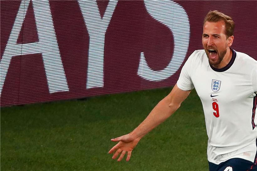 Englands Torjäger Harry Kane bejubelt das 1:0 im Viertelfinale gegen die Ukraine im Olympiastadion in Rom
