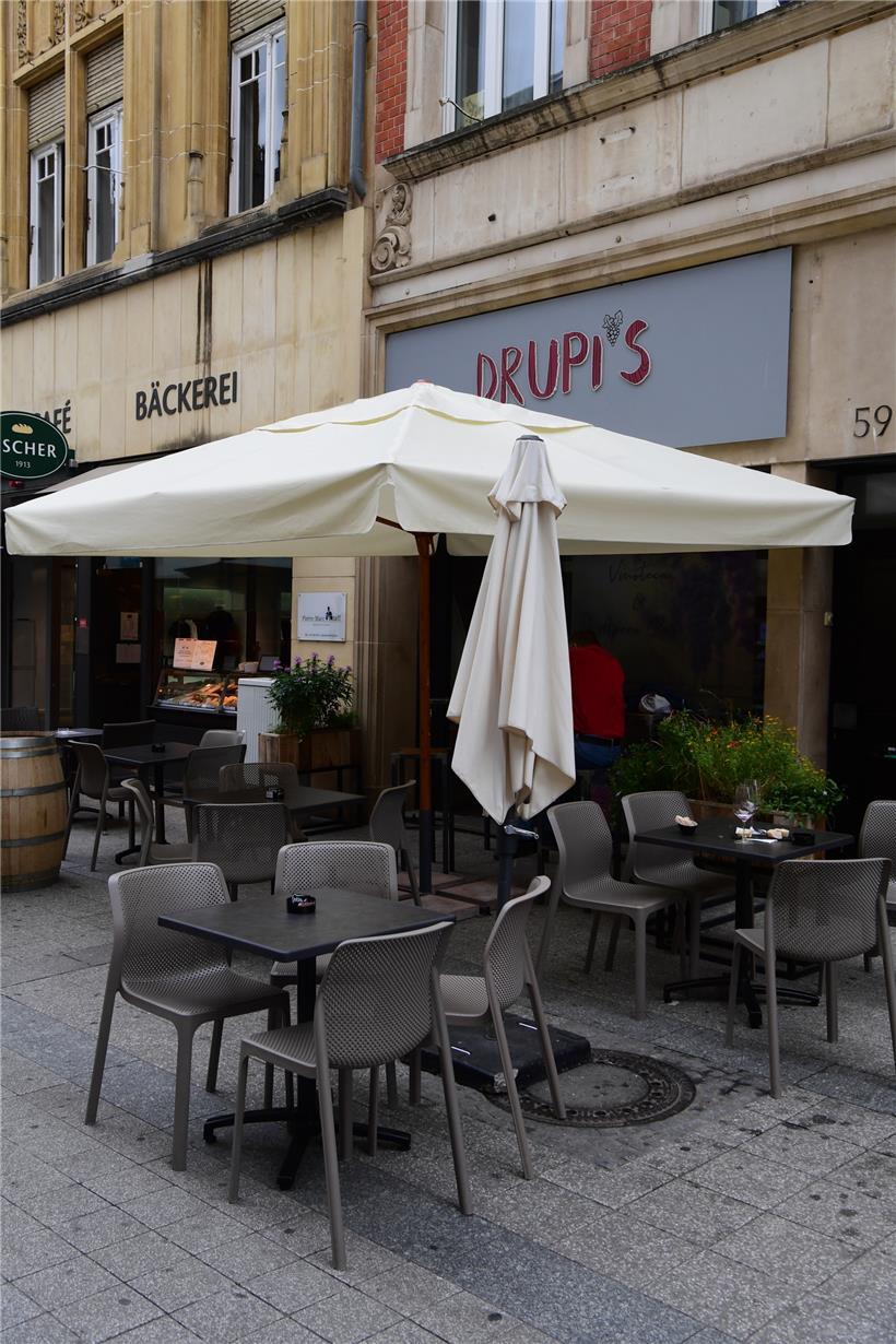 Erfolgsgeschichte: Das „Drupi’s“ platzt des Öfteren aus allen Nähten und zieht deshalb auf die andere Straßenseite in ein größeres Lokal um
