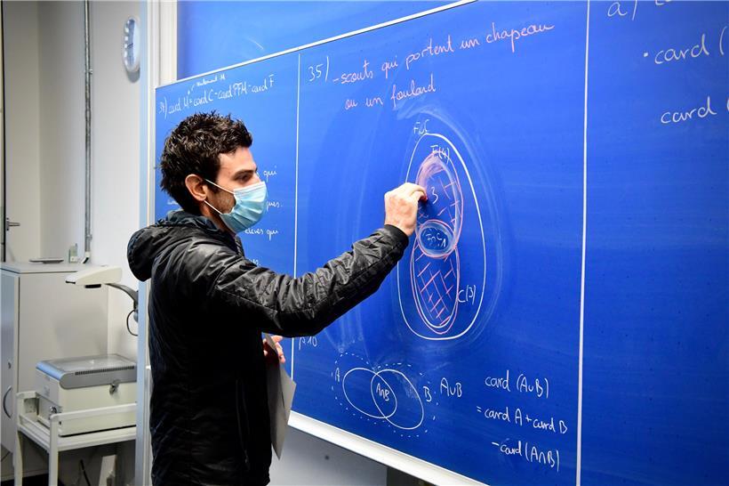 Erfolgt die Lehre nach den Schulferien wieder nur digital?
