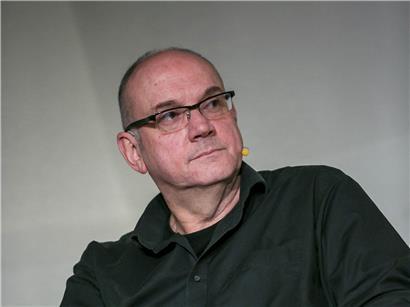 Erhält 2026 den Prix Batty Weber: der Autor Guy Helminger, Jahrgang 1963