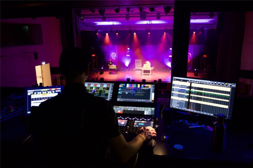 Eric Slunecko hat aus dem Technikraum alles im Blick
