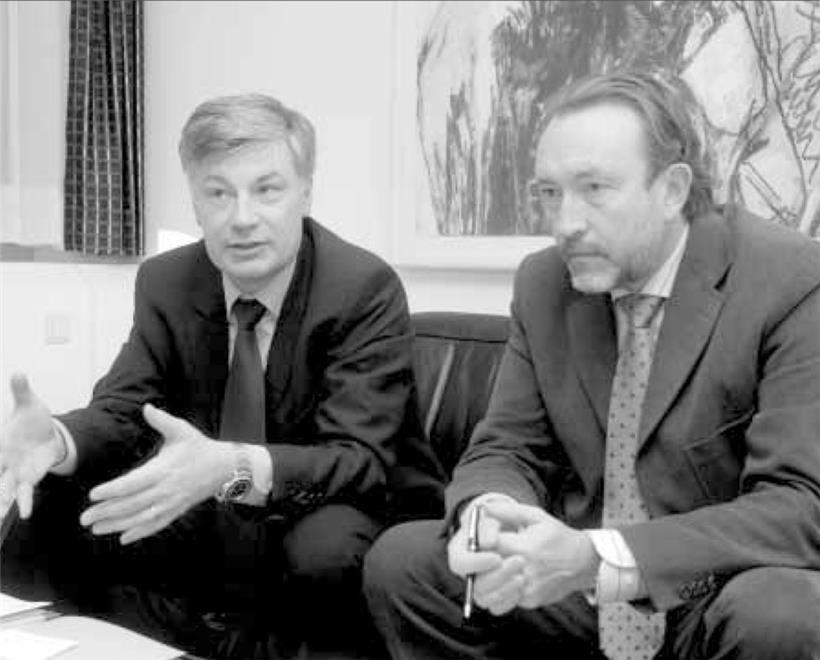 Erst mal die Liaison Micheville durchziehen: Bautenminister Claude Wiseler (CSV) und der Ingenieur der Straßenbauverwaltung René Biwer 2004 im Tageblatt-Interview
