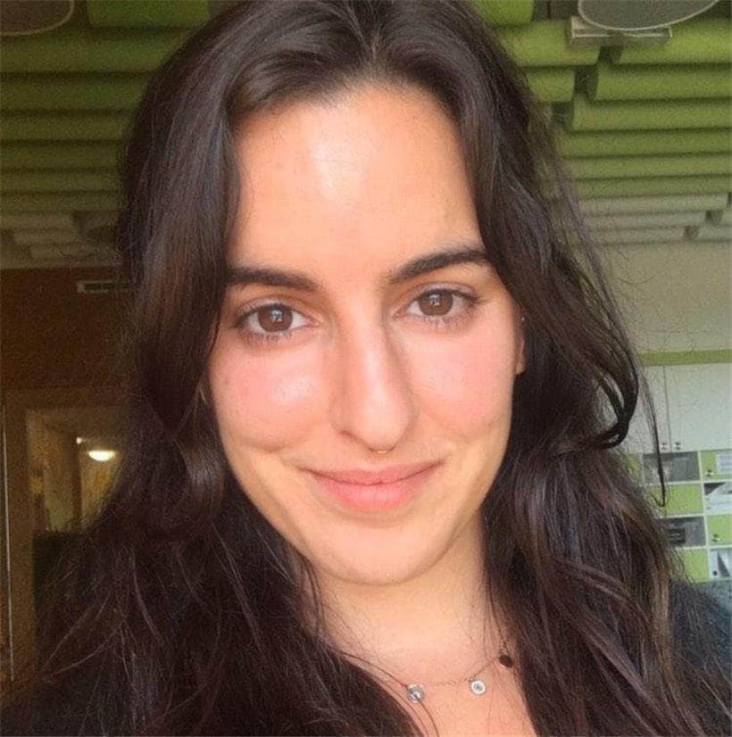 Erzieherin Jessica Costa Gomes weiß die Nähe der „Crèche Louklëppelcher“ zum Wald in Reiler zu schätzen, denn auch Minister Meisch setzt auf mehr Zeit in der Natur mit den Kindern
