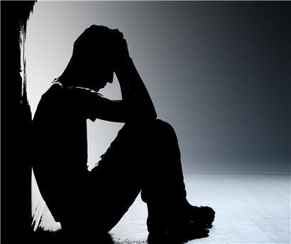 Es falle Jugendlichen oft schwer, über ihre Probleme zu reden. Dann ziehen sie sich zurück, statt professionelle Hilfe aufzusuchen, sagt Sarah Thoss. Mit ihrer Petition will sie erreichen, dass diese Hemmschwelle abgebaut wird. 
