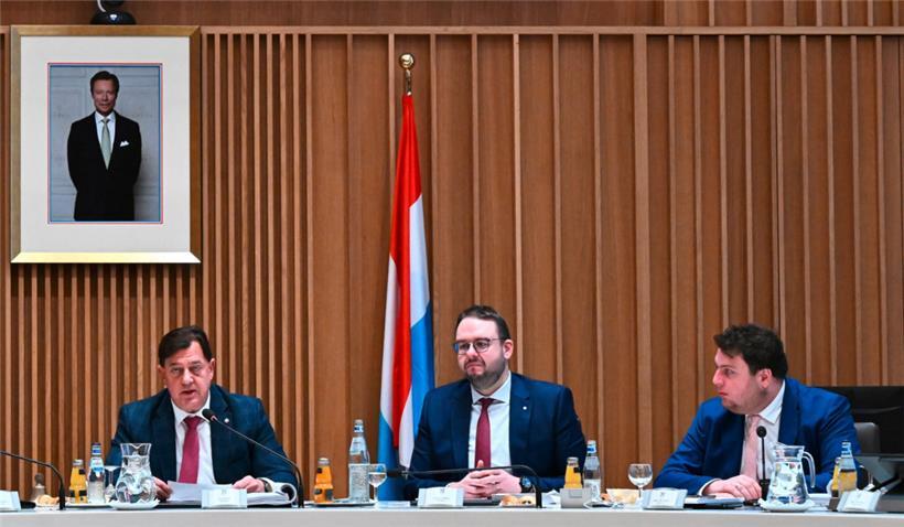 Es geht in Esch weiter wie gehabt (v.l.n.r.): Pim Knaff (DP), Christian Weis (CSV) und Meris Sehovic („déi gréng“)
