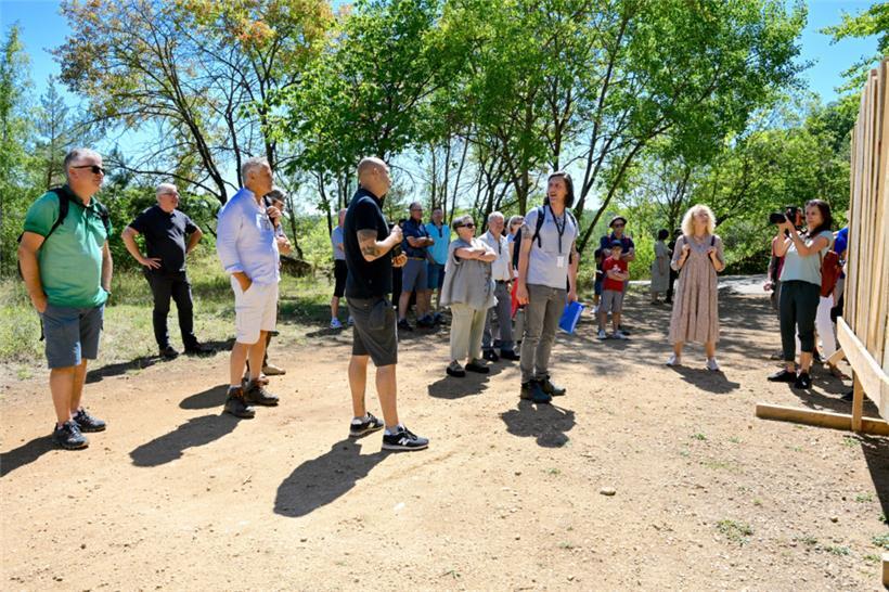 Es gibt auch geführte Touren. Die erste fand an diesem Samstag statt.