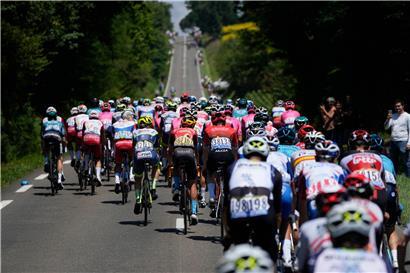 „Es kann schon sein, dass es nach der Tour de France bei Fahrern zu Burnout oder Depressionen kommen kann“, sagt Sportpsychologe Fabian Richlan
