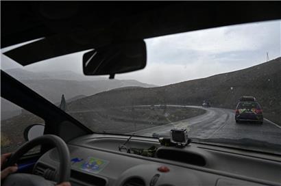 Dauerregen auf 100 km Strecke in Marokko – unerwarteter starker Regenwetter in Wüstenregion