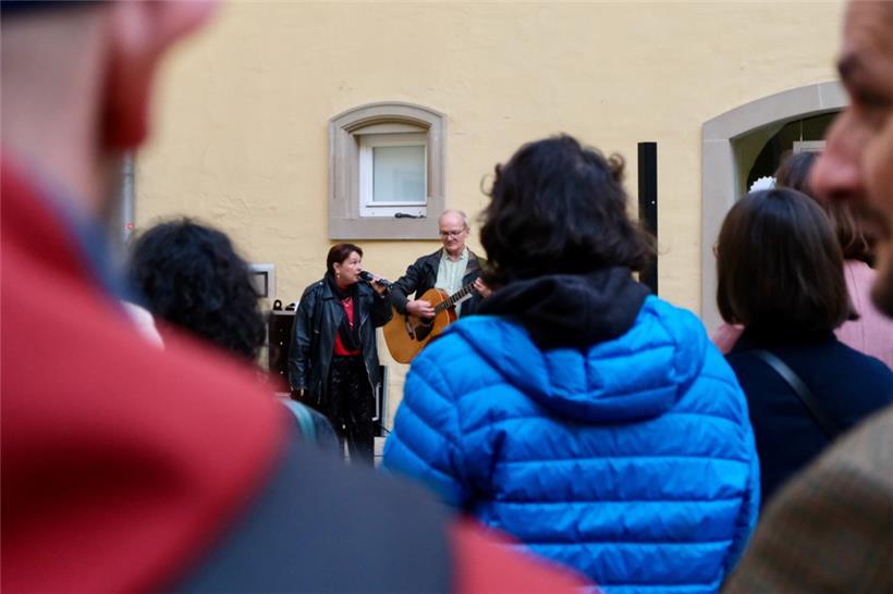 Es wurde zusammen gesunden und musiziert, Erfahrungen wurden geteilt und gehört