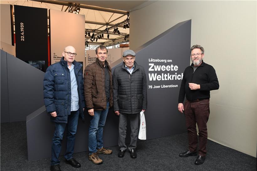 Es wurden auch Führungen durch das Ausstellungszelt organisiert